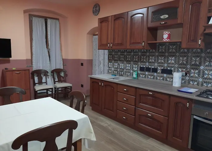 酒店 Jolanda 迪亚诺马里纳