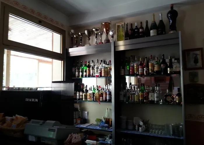 Jolanda 2* 迪亚诺马里纳