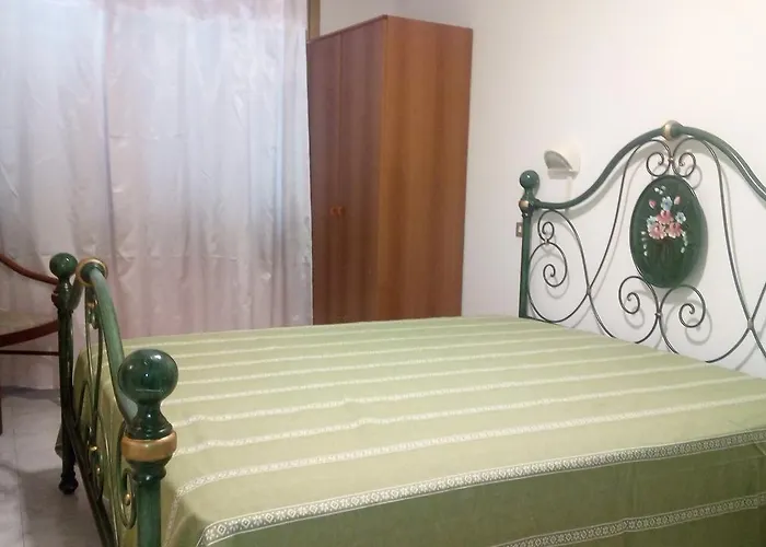 酒店 Jolanda 迪亚诺马里纳